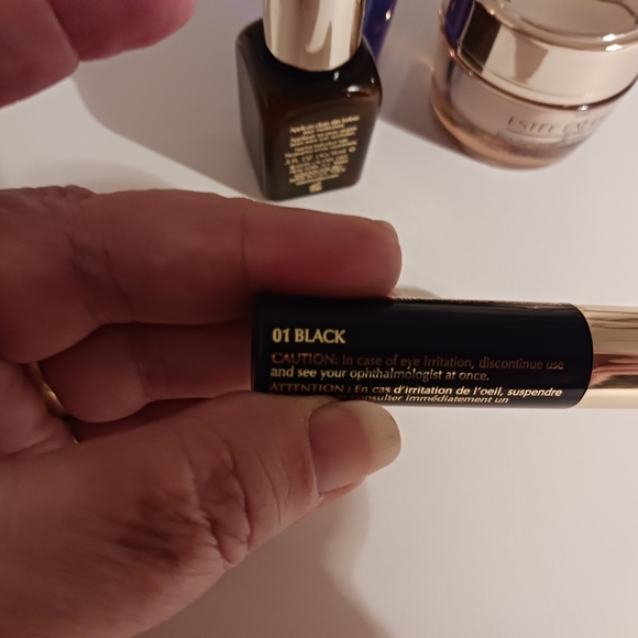 Estee Lauder Revitalizing Supreme Global Anti-Aging Cell Power Cream + More NWOB - Picture 6 of 8